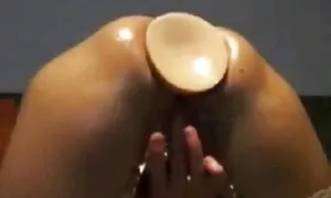 ठूलो बाक्लो गुदा प्ल ...